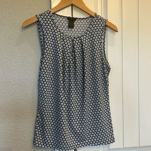 Sleeveless Ann Taylor Navy Print Top- Extra Small